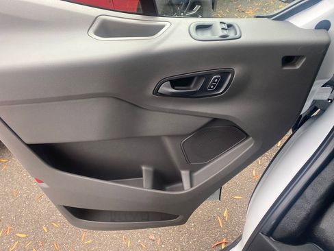 New 2026 Ford Transit 250 148 Medium Roof Extended AWD w/ Load Area Protection Package image 13