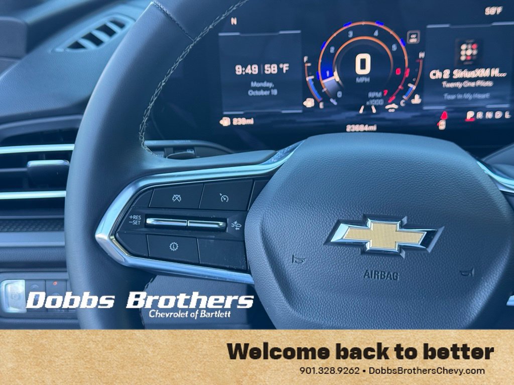 Used 2026 Chevrolet Traverse LT FWD image 19