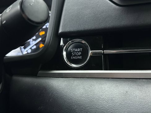 Used 2022 Mitsubishi Outlander ES image 20