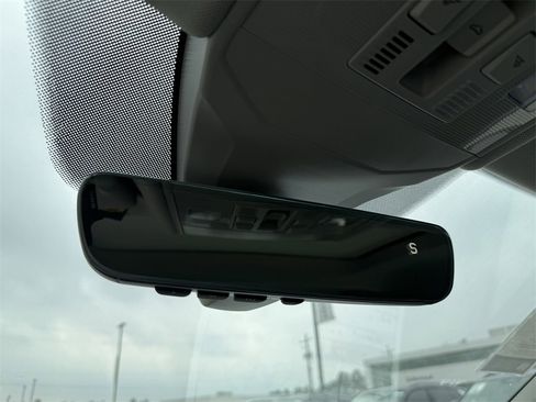 New 2026 Volkswagen Jetta SE image 22