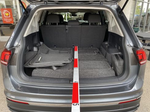 Certified 2023 Volkswagen Tiguan S FWD image 17