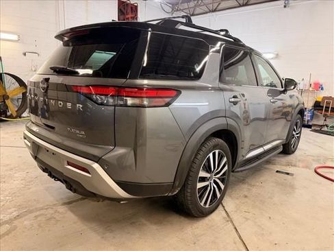 Used 2023 Nissan Pathfinder Platinum w/ Lighting Package (N93) AWD/4WD image 3