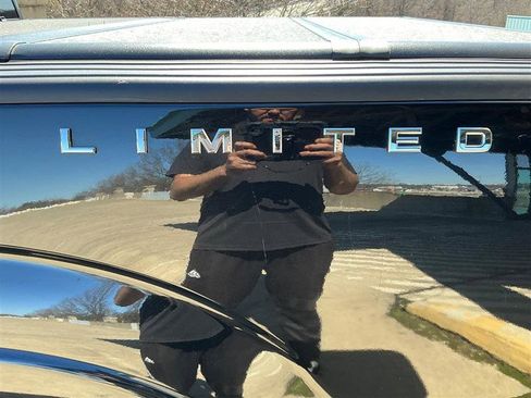 Used 2013 Ford F150 Limited image 22