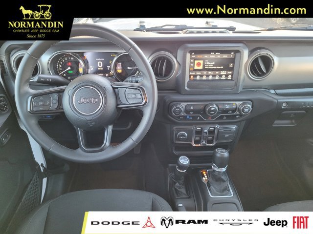 Used 2023 Jeep Wrangler Unlimited AWD/4WD image 7