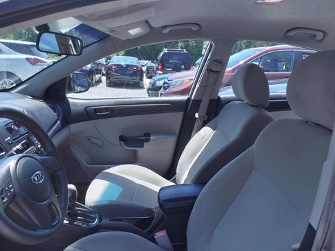 Used 2012 Kia Forte LX image 6