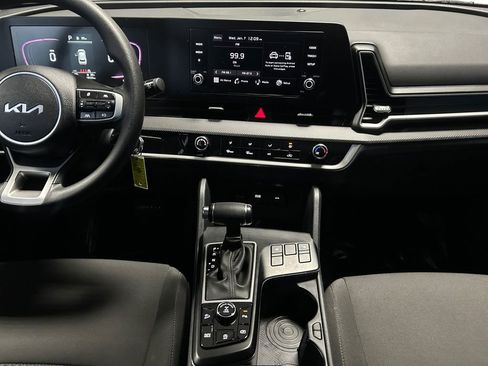 Used 2024 Kia Sportage LX image 12