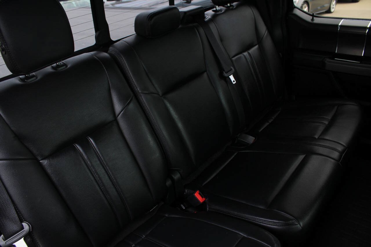 Used 2018 Ford F150 XLT w/ Equipment Group 302A Luxury AWD/4WD image 11