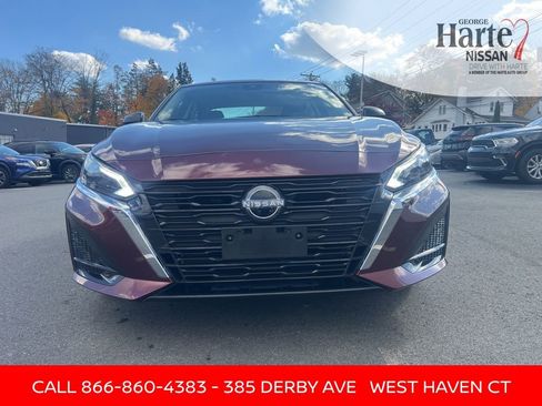 Certified 2024 Nissan Altima 2.5 SV image 8