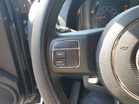 Used 2015 Jeep Patriot Sport w/ Power Value Group FWD image 27
