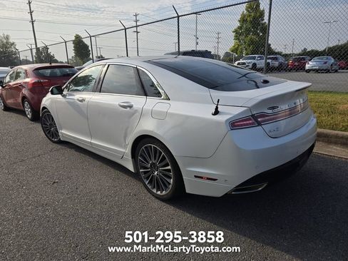 Used 2013 Lincoln MKZ FWD image 8