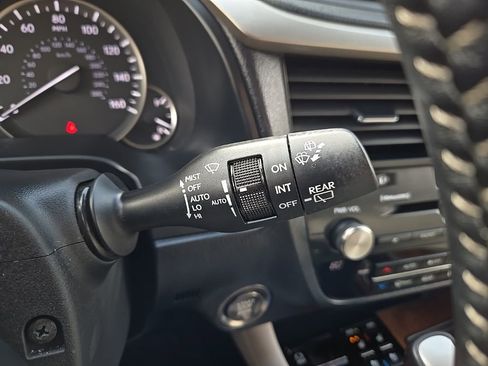 Used 2022 Lexus RX 350L Premium image 18