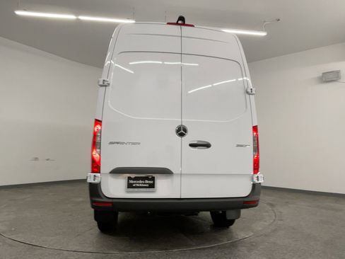 New 2025 Mercedes-Benz Sprinter 2500 image 8