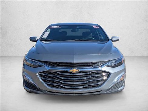 Used 2024 Chevrolet Malibu LS FWD image 2