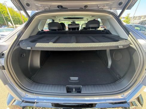 Certified 2025 Hyundai Kona Limited FWD image 10