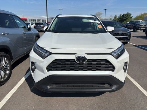 Used 2025 Toyota RAV4 XLE Premium image 2