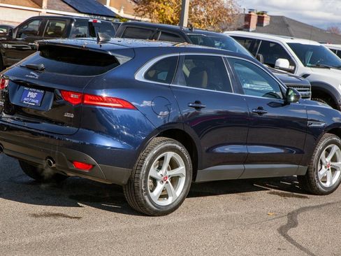 Used 2020 Jaguar F-PACE Premium image 5