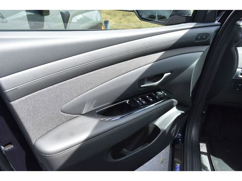 New 2025 Hyundai Tucson Limited image 14