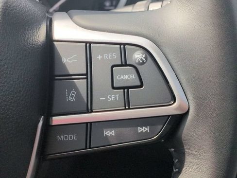 Certified 2026 Toyota Highlander XLE AWD/4WD image 19