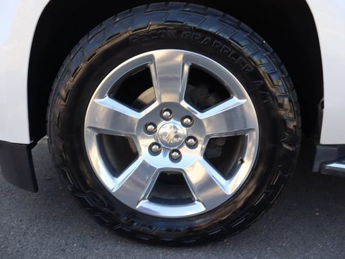 Used 2020 Chevrolet Tahoe Premier AWD/4WD image 43
