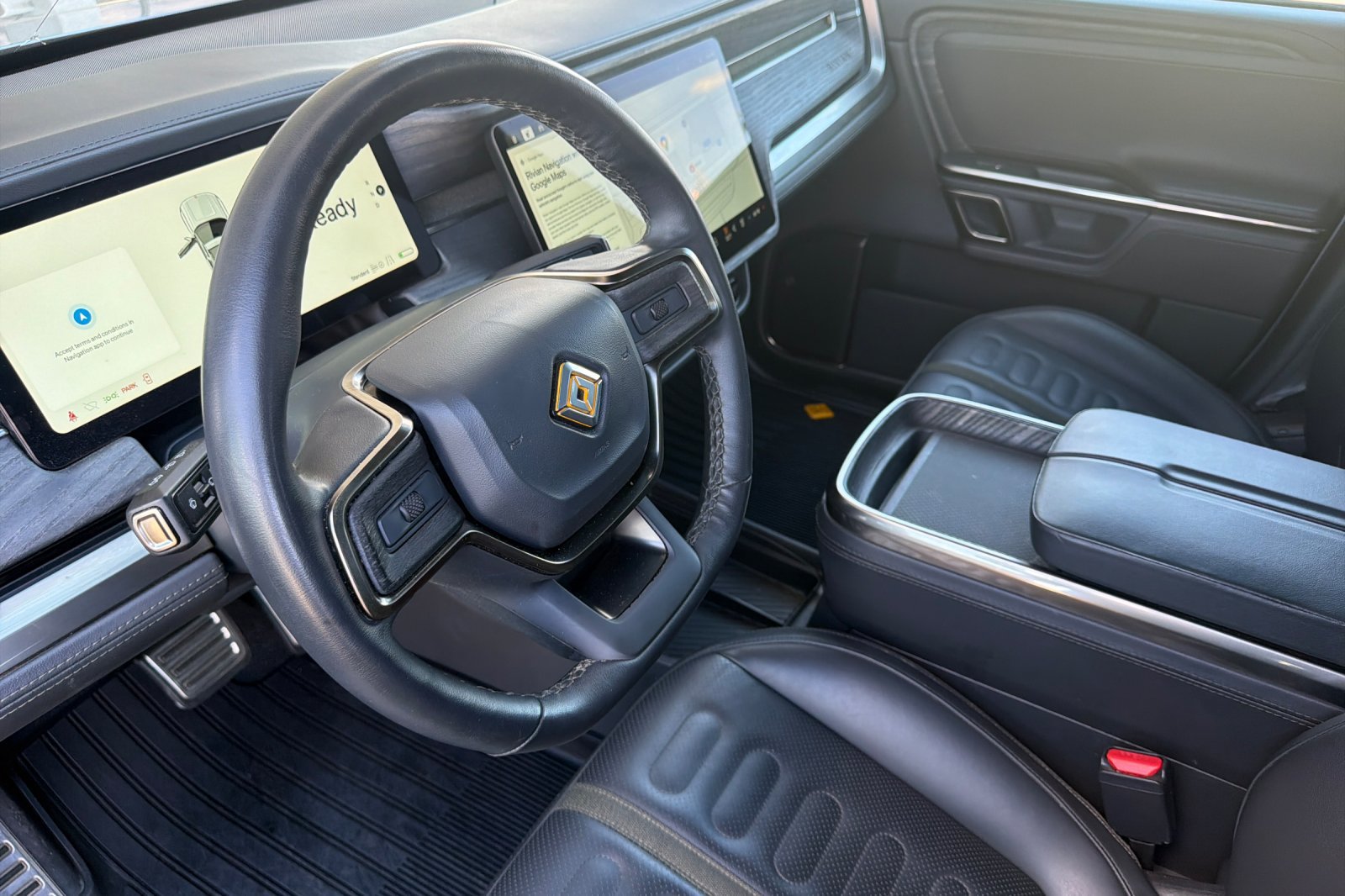 Used 2023 Rivian R1T Adventure Dual AWD/4WD image 12