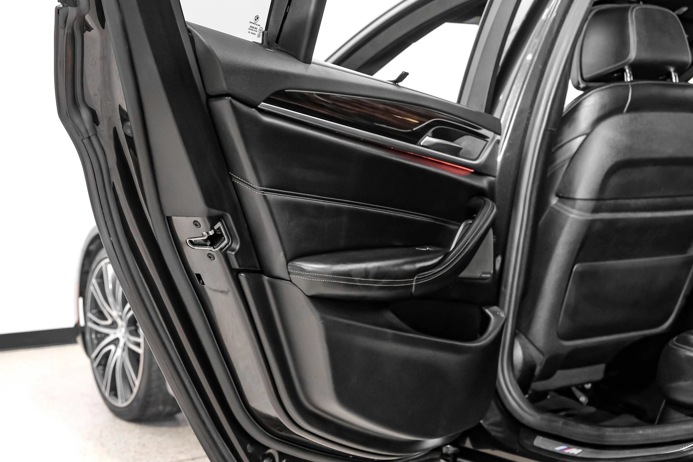 Used 2019 BMW 540i w/ M Sport Package RWD image 63