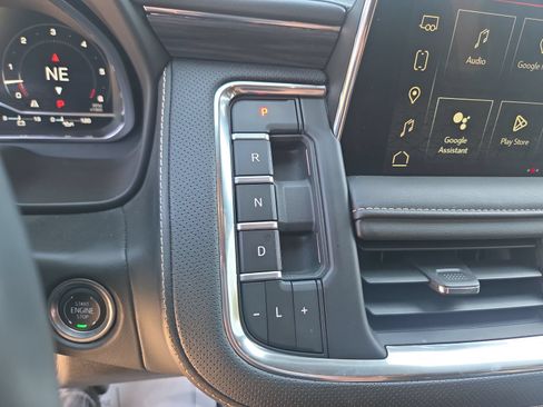 Used 2024 GMC Yukon XL SLT w/ SLT Premium Package RWD image 22