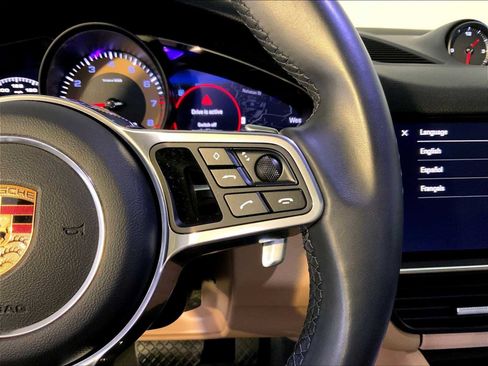 Certified 2023 Porsche Cayenne Platinum Edition AWD/4WD image 28
