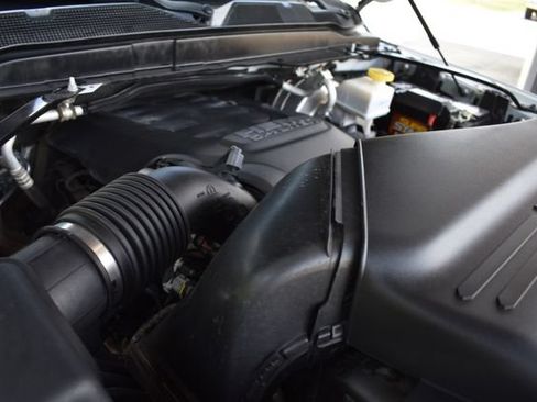 Used 2022 RAM 2500 Tradesman w/ Chrome Appearance Group AWD/4WD image 20
