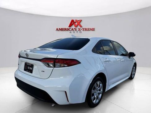 Used 2024 Toyota Corolla LE FWD image 7