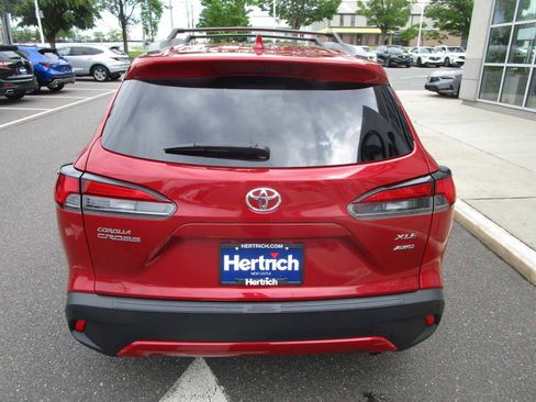 Used 2023 Toyota Corolla Cross XLE w/ Convenience Package AWD/4WD image 6