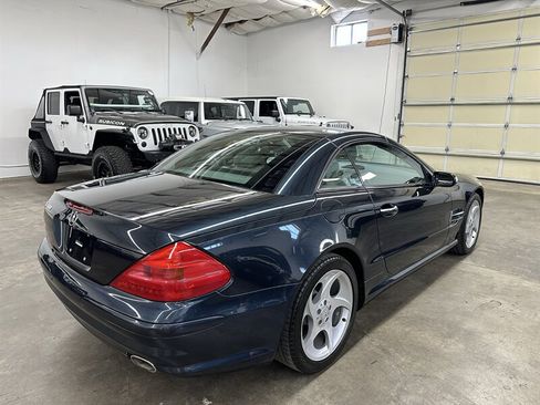 Used 2005 Mercedes-Benz SL 500 w/ AMG Sport Pkg image 11