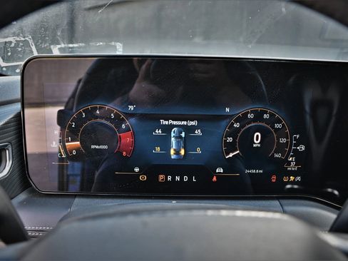 Used 2025 Ford Mustang Premium image 10