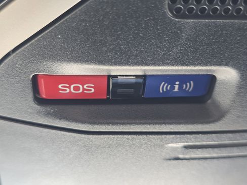 New 2025 Subaru Outback Premium image 25