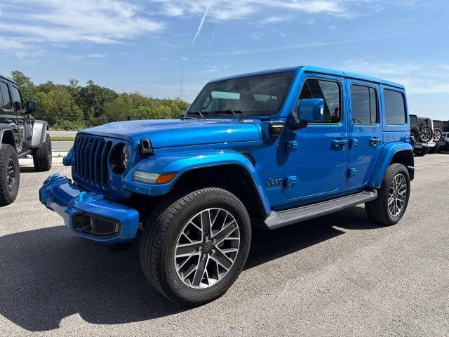 Used 2023 Jeep Wrangler Unlimited Sahara AWD/4WD image 8