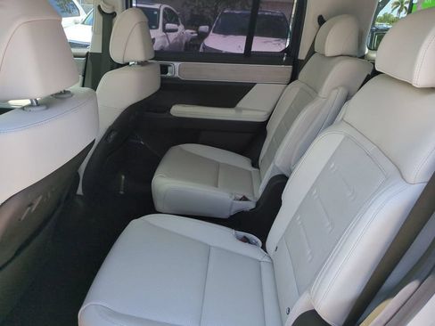 Used 2024 Hyundai Santa Fe Calligraphy AWD/4WD image 14