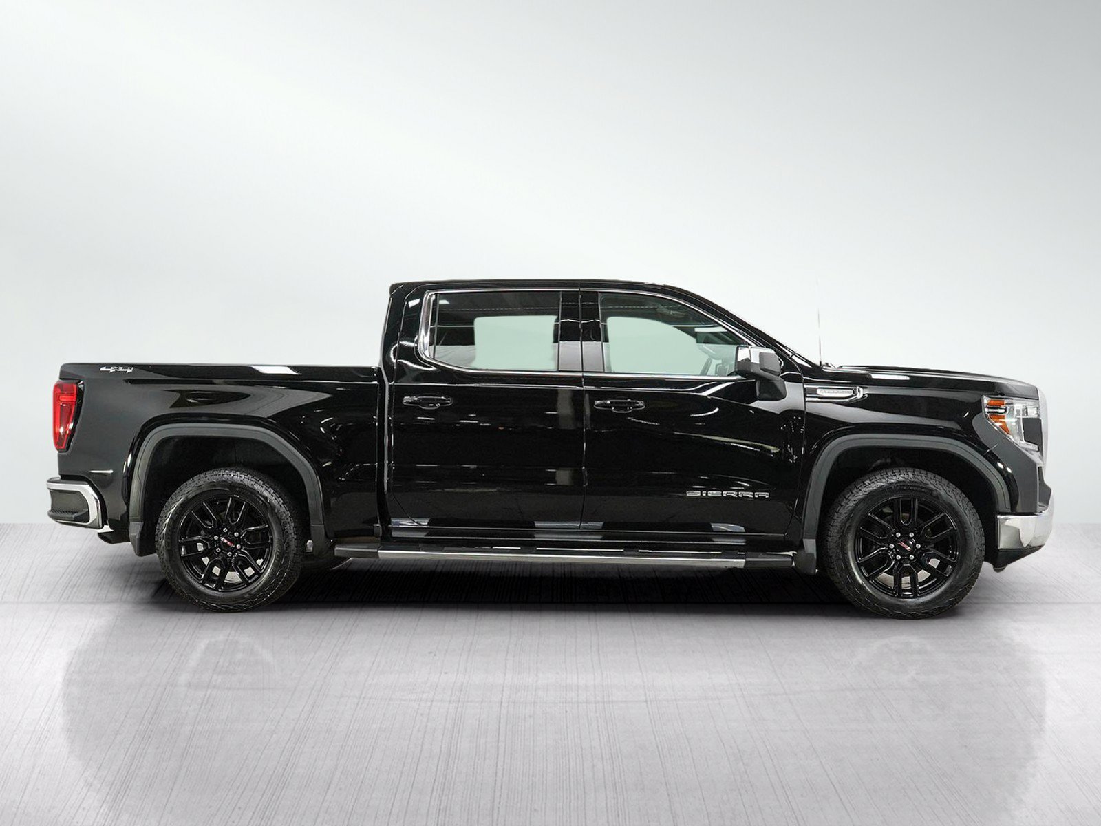 Used 2019 GMC Sierra 1500 SLE w/ SLE Value Package AWD/4WD image 6