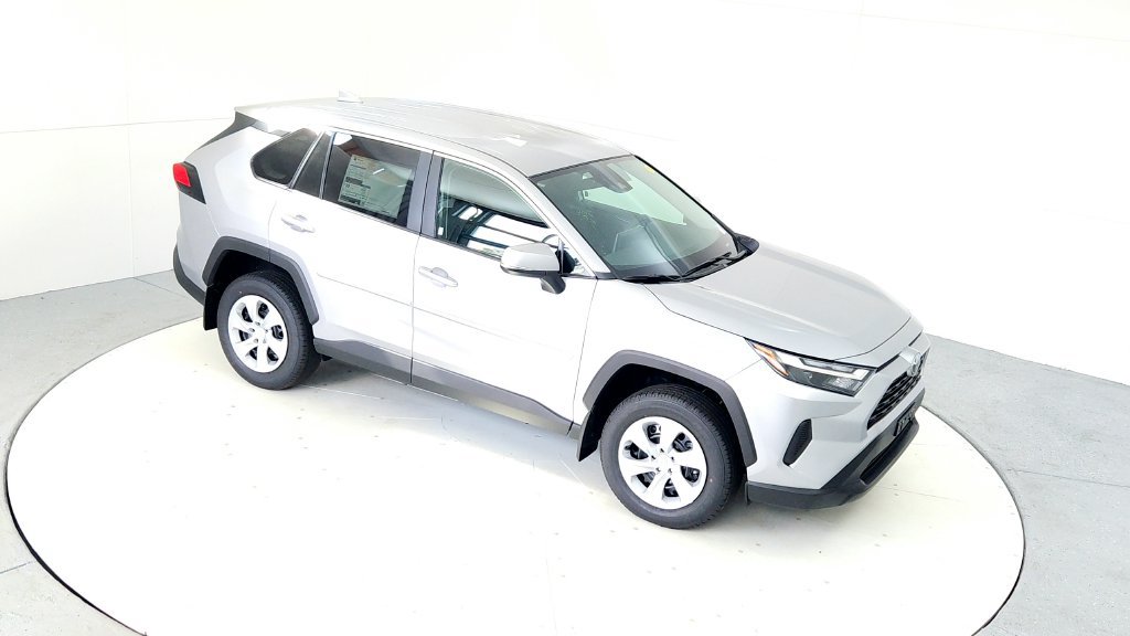 Certified 2025 Toyota RAV4 LE AWD/4WD image 19