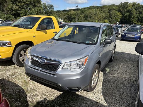 Used 2016 Subaru Forester 2.5i image 1