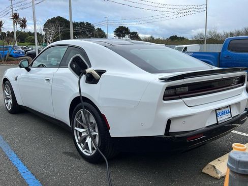 Used 2024 Dodge Charger Scat Pack w/ Plus Group image 9