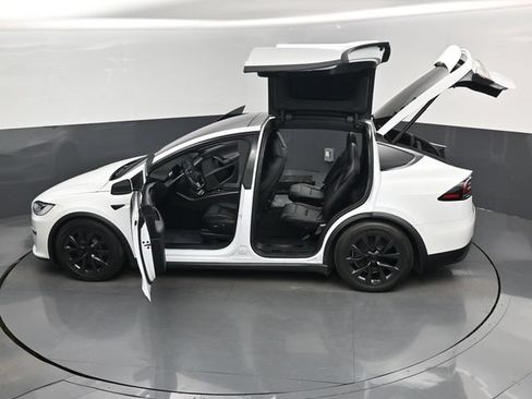 Used 2022 Tesla Model X Plaid AWD/4WD image 17