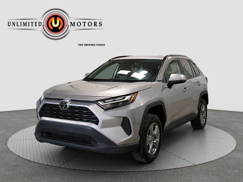 Used 2025 Toyota RAV4 XLE AWD/4WD image 5