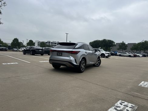 Used 2023 Lexus RX 350 Premium w/ Cold Area Package FWD image 2