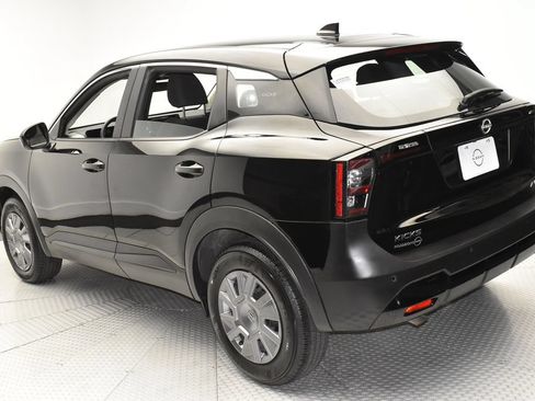 Used 2025 Nissan Kicks S AWD/4WD image 4