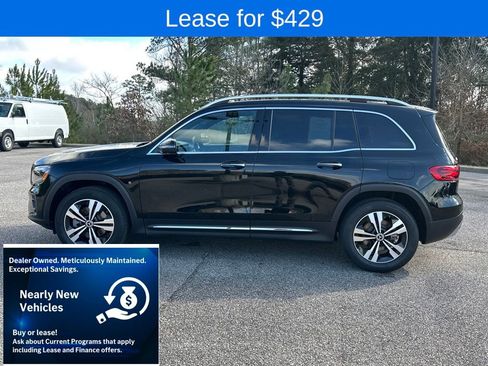 Used 2025 Mercedes-Benz GLB 250 4MATIC image 7