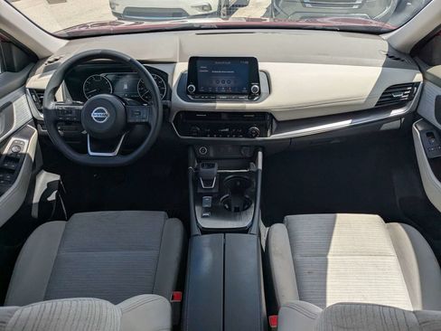 Used 2021 Nissan Rogue SV FWD image 13