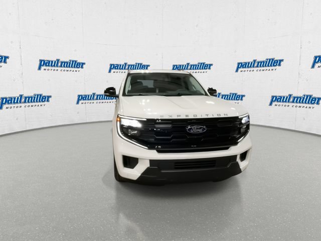 Used 2026 Ford Expedition Max Active AWD/4WD image 3