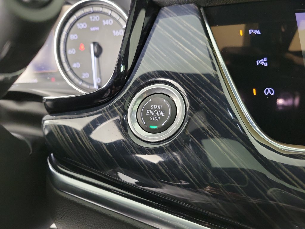 Certified 2023 Cadillac XT6 Premium Luxury w/ Technology Package FWD image 33
