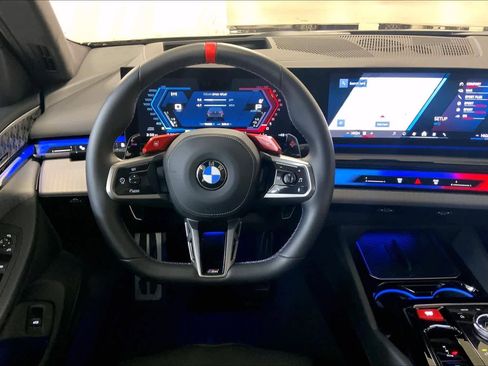 Certified 2025 BMW M5 w/ Executive Package image 12