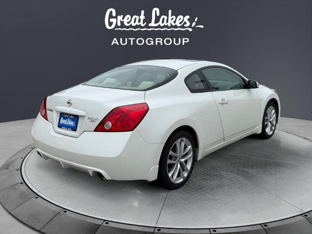 Used 2011 Nissan Altima 3.5 SR FWD image 5