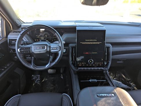 Used 2025 GMC Yukon AT4 Ultimate w/ LPO, Floor Liner Package image 18